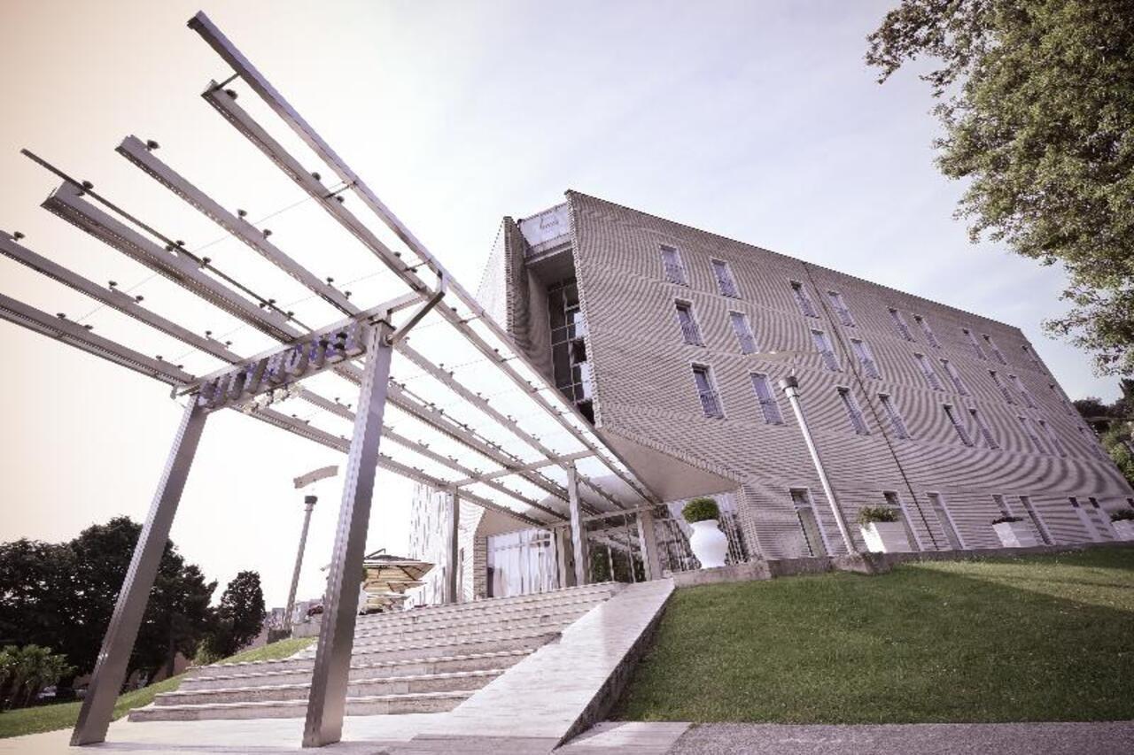 City Hotel Podgorica Ngoại thất bức ảnh