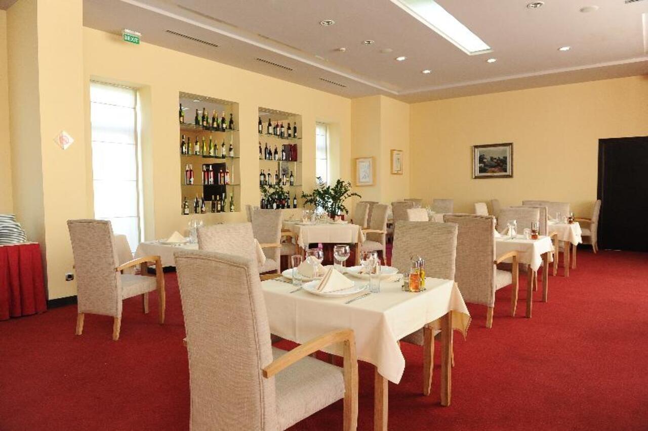 City Hotel Podgorica Ngoại thất bức ảnh
