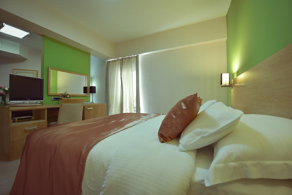 City Hotel Podgorica Phòng bức ảnh