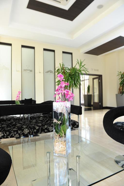 City Hotel Podgorica Ngoại thất bức ảnh