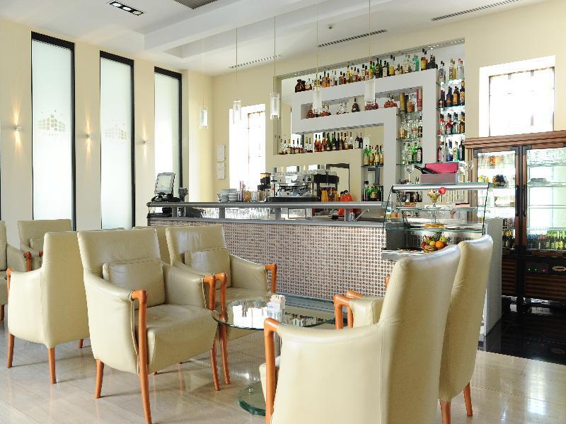 City Hotel Podgorica Ngoại thất bức ảnh