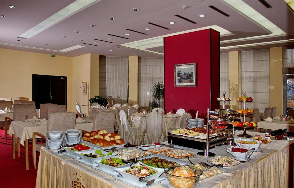 City Hotel Podgorica Ngoại thất bức ảnh